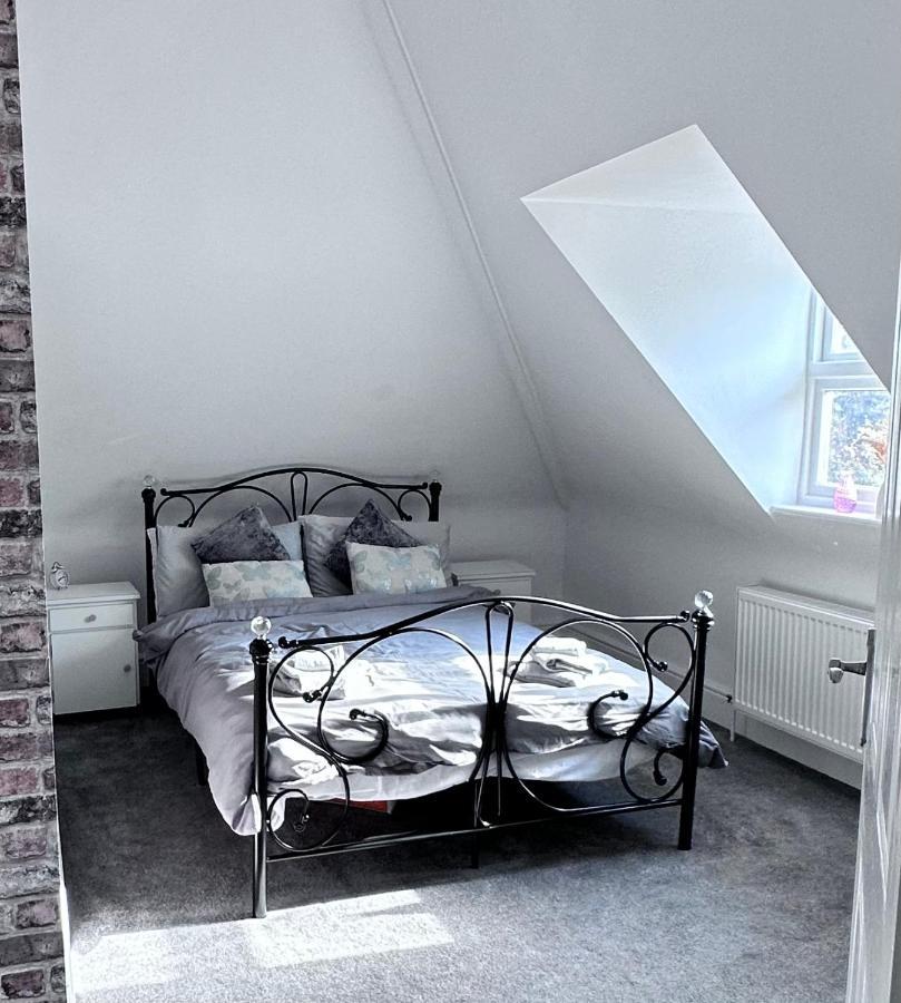Lancaster Heights Apartment Удхол Спа Екстериор снимка